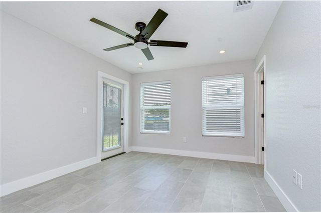 218 8TH AVENUE DRIVE W, Bradenton, FL 34205