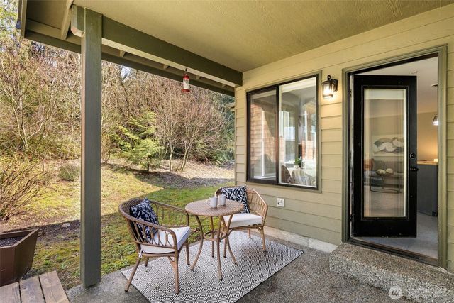 17028 Suquamish Way NE, Suquamish, WA 98392