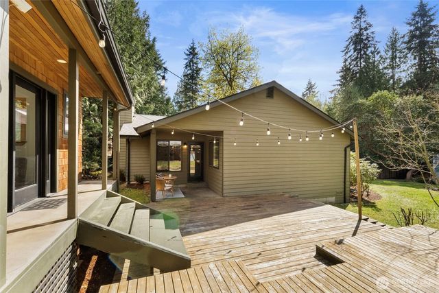 17028 Suquamish Way NE, Suquamish, WA 98392
