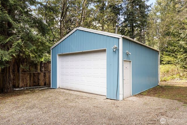 17028 Suquamish Way NE, Suquamish, WA 98392