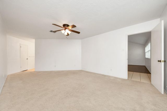 2422 Woven Wood Lane, Richmond, TX 77406