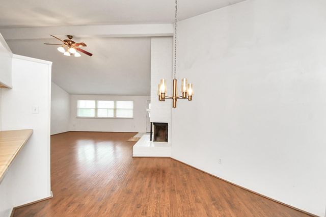 2422 Woven Wood Lane, Richmond, TX 77406