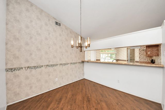 2422 Woven Wood Lane, Richmond, TX 77406