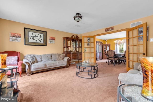 5 CHURCH STREET, Edgewater Park, NJ 08010