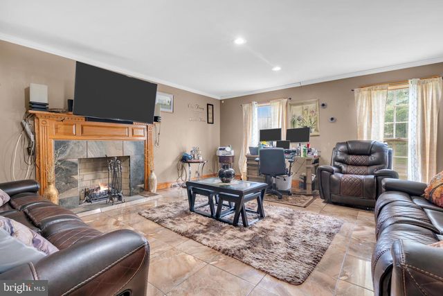 5 CHURCH STREET, Edgewater Park, NJ 08010