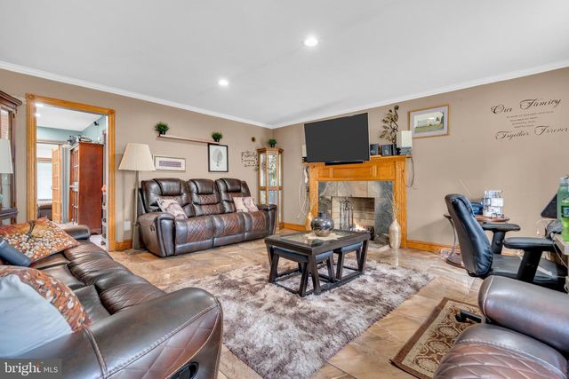 5 CHURCH STREET, Edgewater Park, NJ 08010