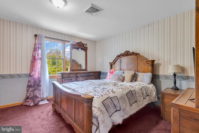 5 CHURCH STREET, Edgewater Park, NJ 08010