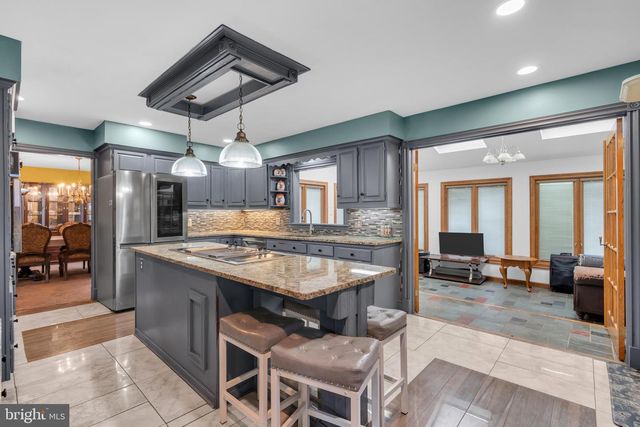 5 CHURCH STREET, Edgewater Park, NJ 08010