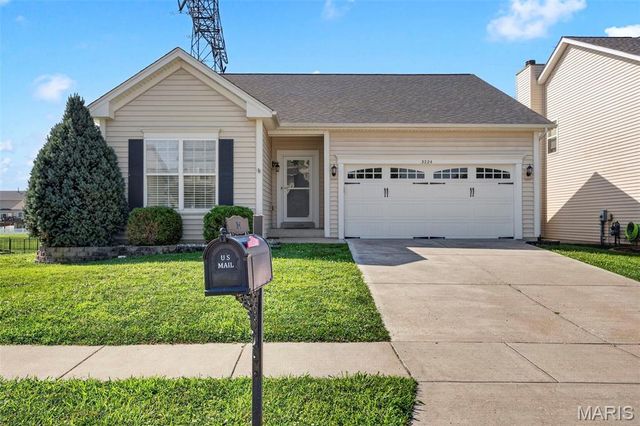 3224 Stowe Landing, St Charles, MO 63301