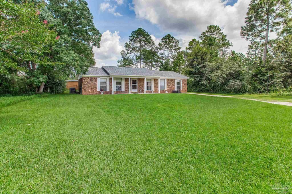 2344 Riddle Rd, Pensacola, FL 32533