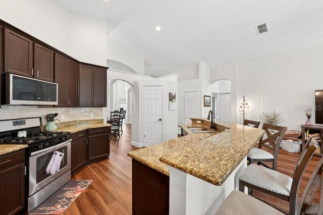 5477 GLEN OAK PLACE, Sanford, FL 32771