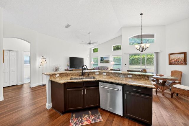 5477 GLEN OAK PLACE, Sanford, FL 32771