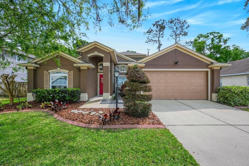 Image 12 of property listing at 5477 GLEN OAK PLACE, Sanford, FL 32771
