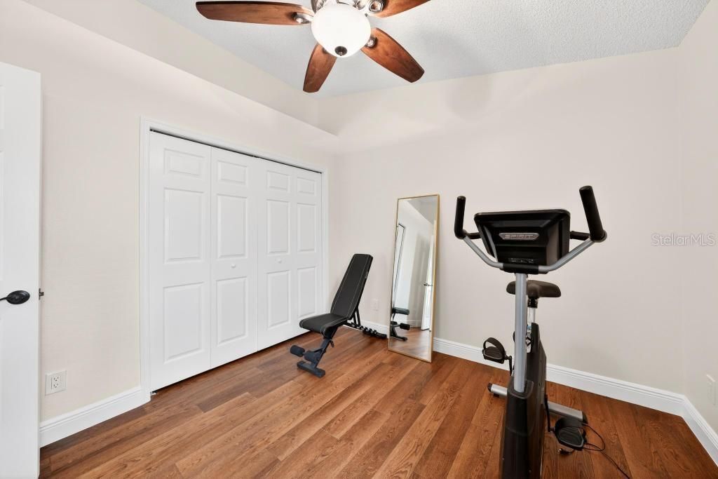 Image 15 of property listing at 5477 GLEN OAK PLACE, Sanford, FL 32771