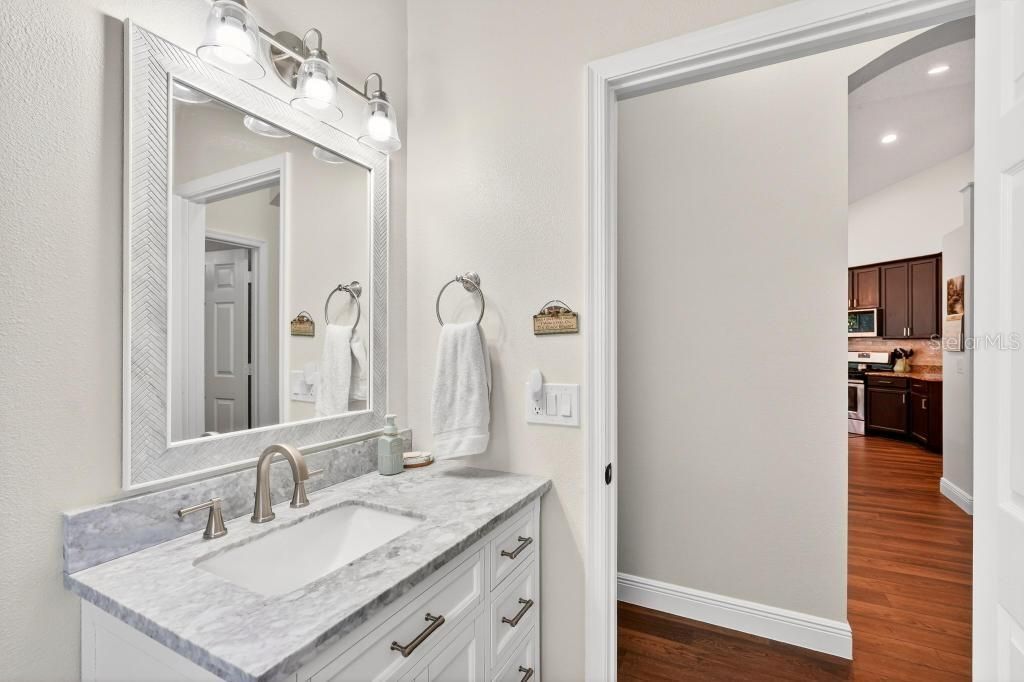 Image 20 of property listing at 5477 GLEN OAK PLACE, Sanford, FL 32771