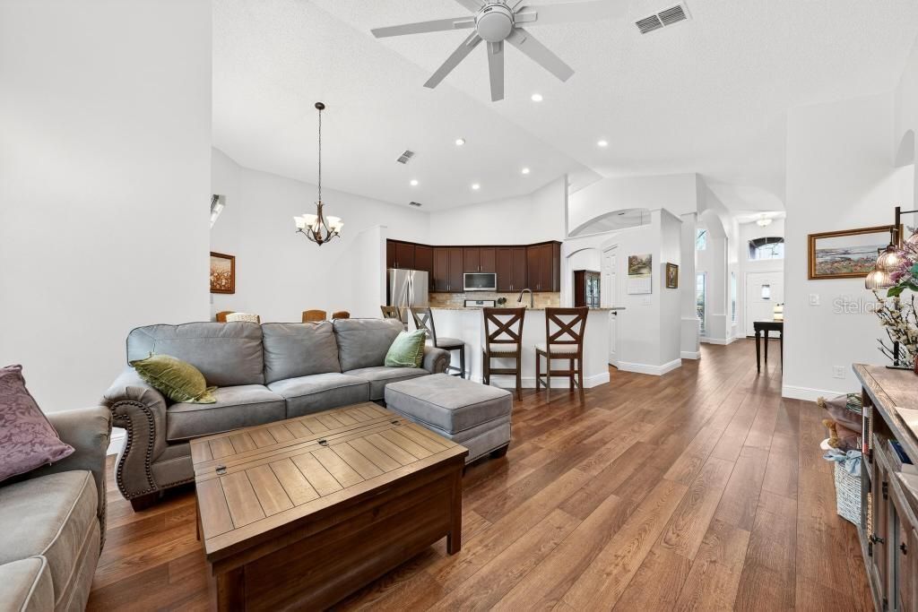 Image 33 of property listing at 5477 GLEN OAK PLACE, Sanford, FL 32771