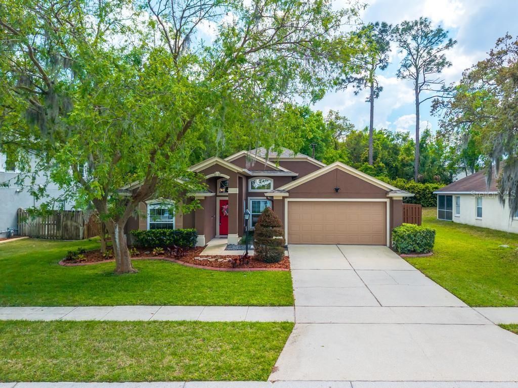 Image 64 of property listing at 5477 GLEN OAK PLACE, Sanford, FL 32771