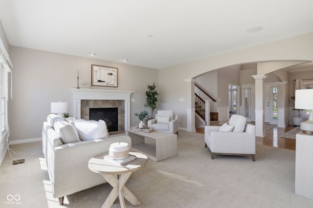 10852 Fairwoods Drive, Fishers, IN 46037