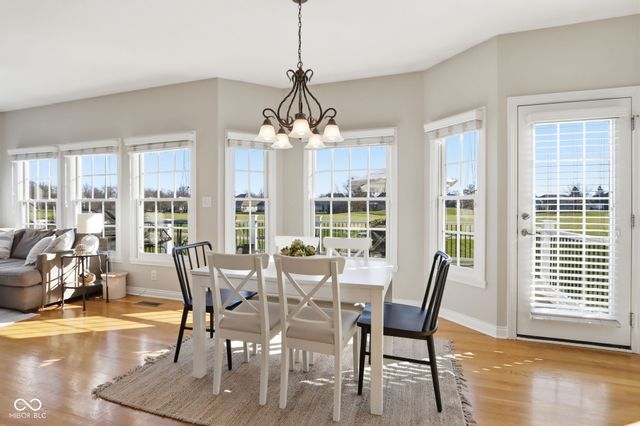 10852 Fairwoods Drive, Fishers, IN 46037