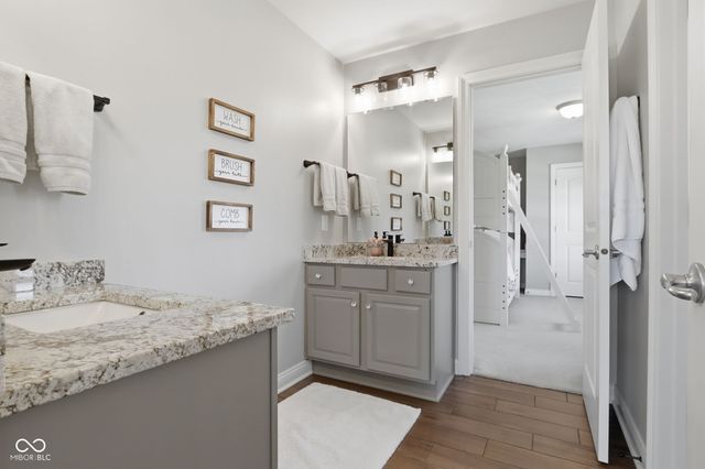 10852 Fairwoods Drive, Fishers, IN 46037