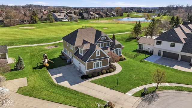 10852 Fairwoods Drive, Fishers, IN 46037