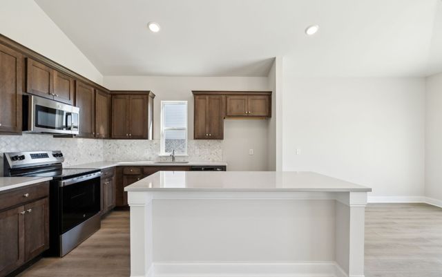 455 Stardust Dr, Lebanon, TN 37087