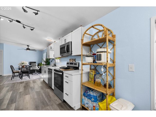 30 JEROME Ct, Gleneden Beach, OR 97388
