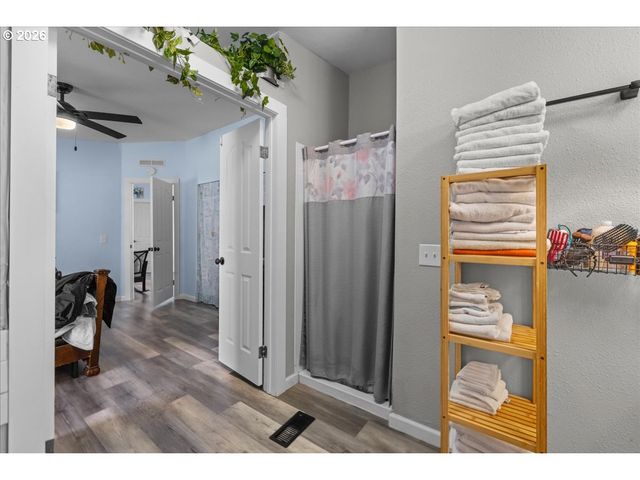 30 JEROME Ct, Gleneden Beach, OR 97388