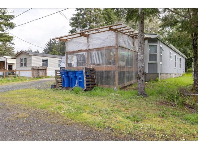 30 JEROME Ct, Gleneden Beach, OR 97388