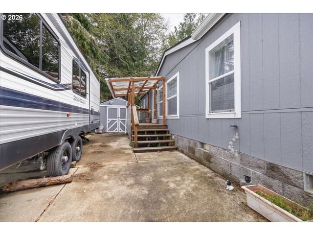 30 JEROME Ct, Gleneden Beach, OR 97388