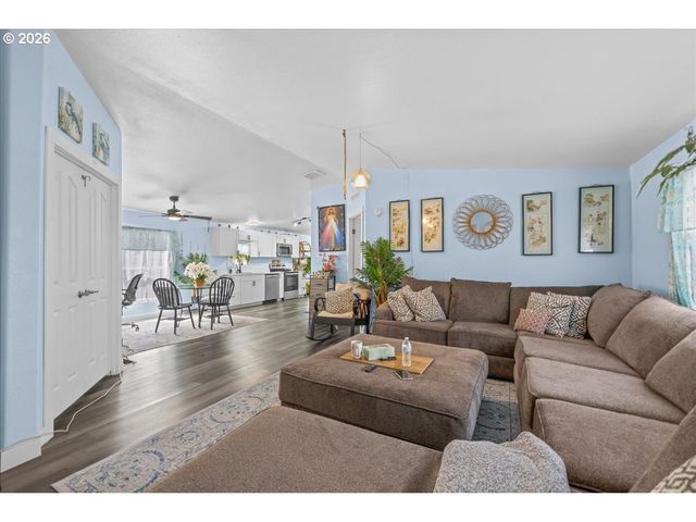 30 JEROME Ct, Gleneden Beach, OR 97388