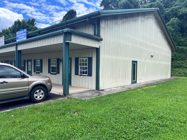 2996 S Hwy 69, Hayesville, NC 28904