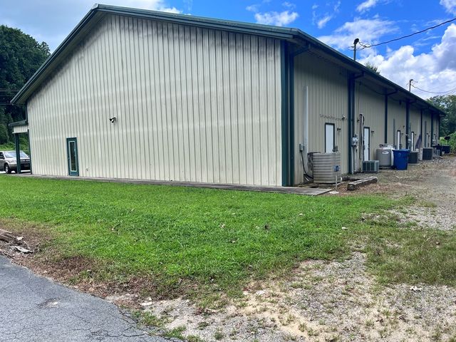 2996 S Hwy 69, Hayesville, NC 28904