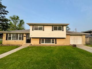 4230 Barry Lane, Oak Forest, IL 60452
