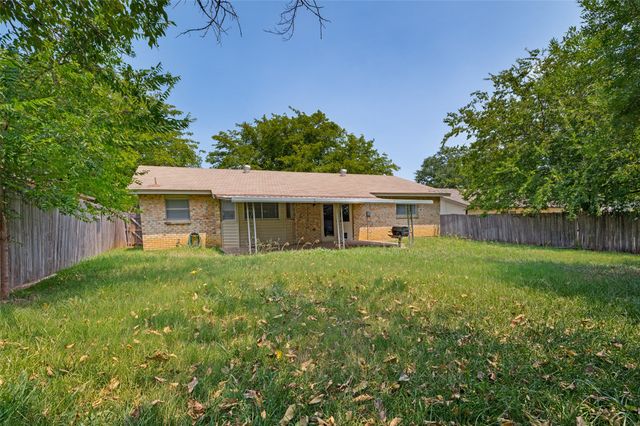1514 Natches Drive, Arlington, TX 76014