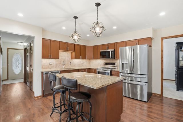 8512 170th Place, Tinley Park, IL 60487