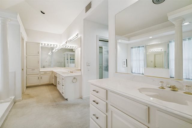 807 Ridgedale Court, Southlake, TX 76092