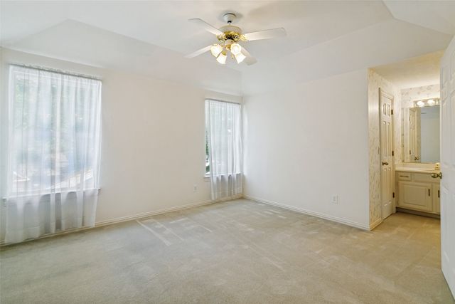 807 Ridgedale Court, Southlake, TX 76092
