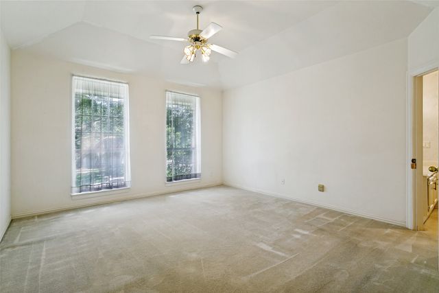 807 Ridgedale Court, Southlake, TX 76092