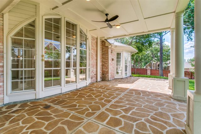 807 Ridgedale Court, Southlake, TX 76092