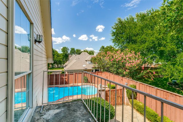 807 Ridgedale Court, Southlake, TX 76092