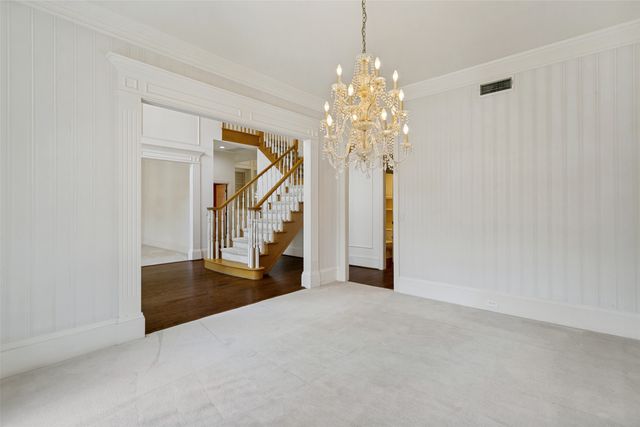 807 Ridgedale Court, Southlake, TX 76092