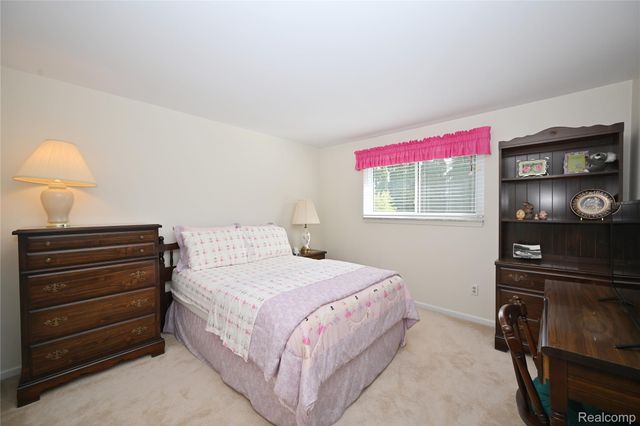 5104 Prentis Drive, Troy, MI 48085