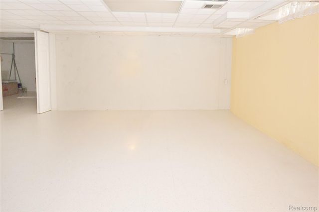 5104 Prentis Drive, Troy, MI 48085