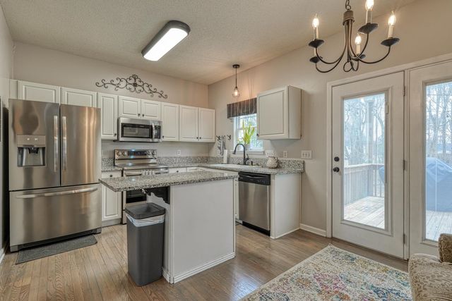 372 Annabel Drive, Boiling Springs, SC 29316