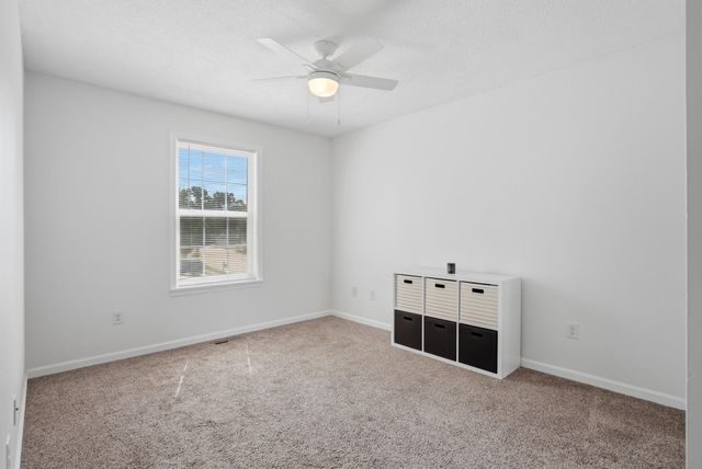 2403 UMC DR, Columbia, MO 65201