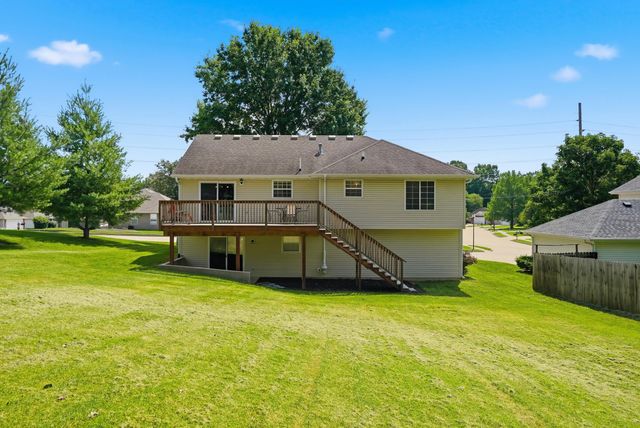 2403 UMC DR, Columbia, MO 65201