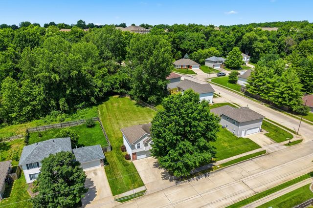 2403 UMC DR, Columbia, MO 65201