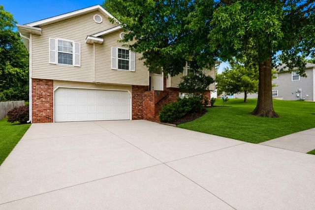 2403 UMC DR, Columbia, MO 65201
