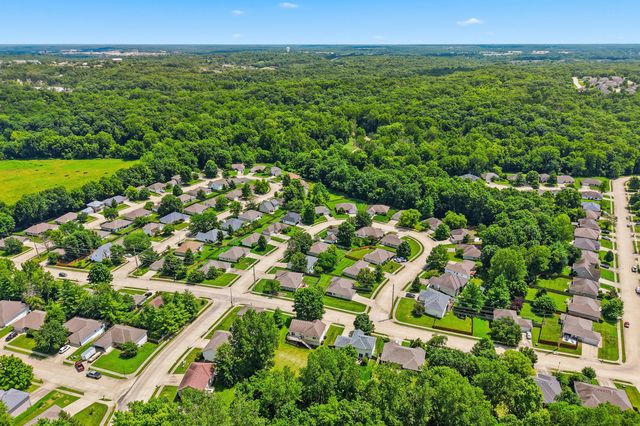 2403 UMC DR, Columbia, MO 65201